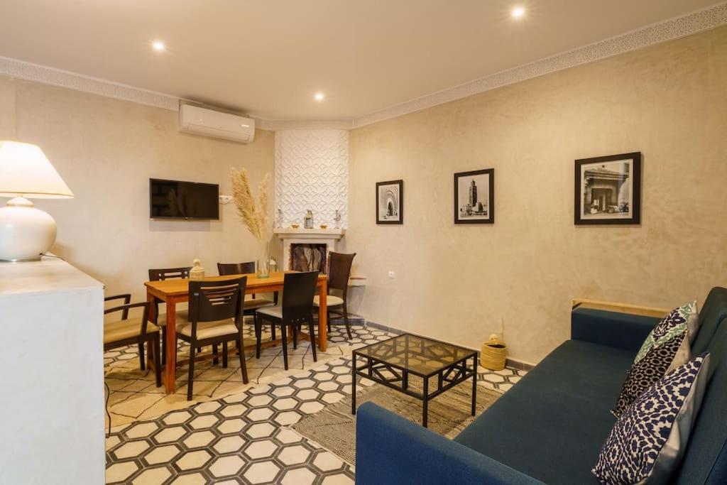 Holiday home Riad Taher - Piscine - Wifi Fibre Optique - Petit Dejeuner