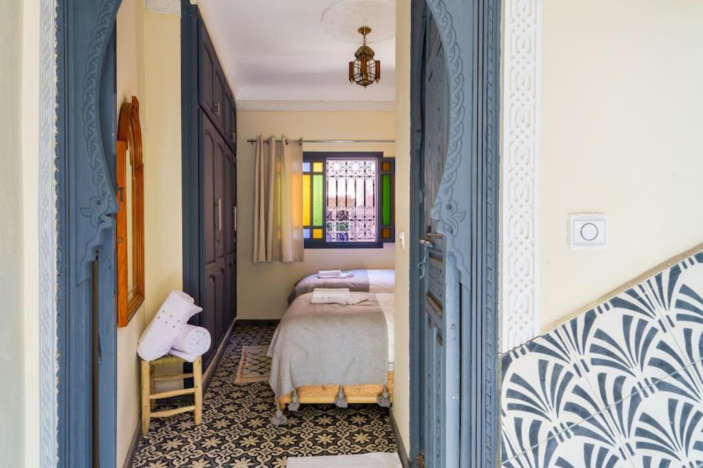 Riad Taher - Piscine - Wifi Fibre Optique - Petit Dejeuner
