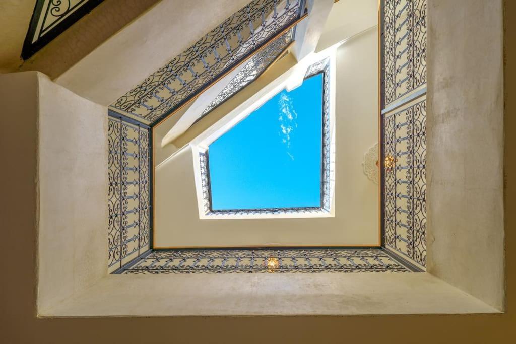Riad Taher - Piscine - Wifi Fibre Optique - Petit Dejeuner Holiday home