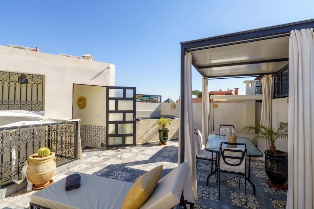 Riad Taher - Piscine - Wifi Fibre Optique - Petit Dejeuner * Marrakesh