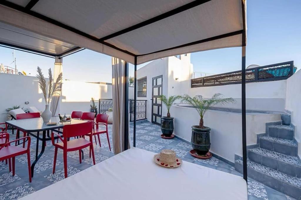 Riad Taher - Piscine - Wifi Fibre Optique - Petit Dejeuner Marrakesh