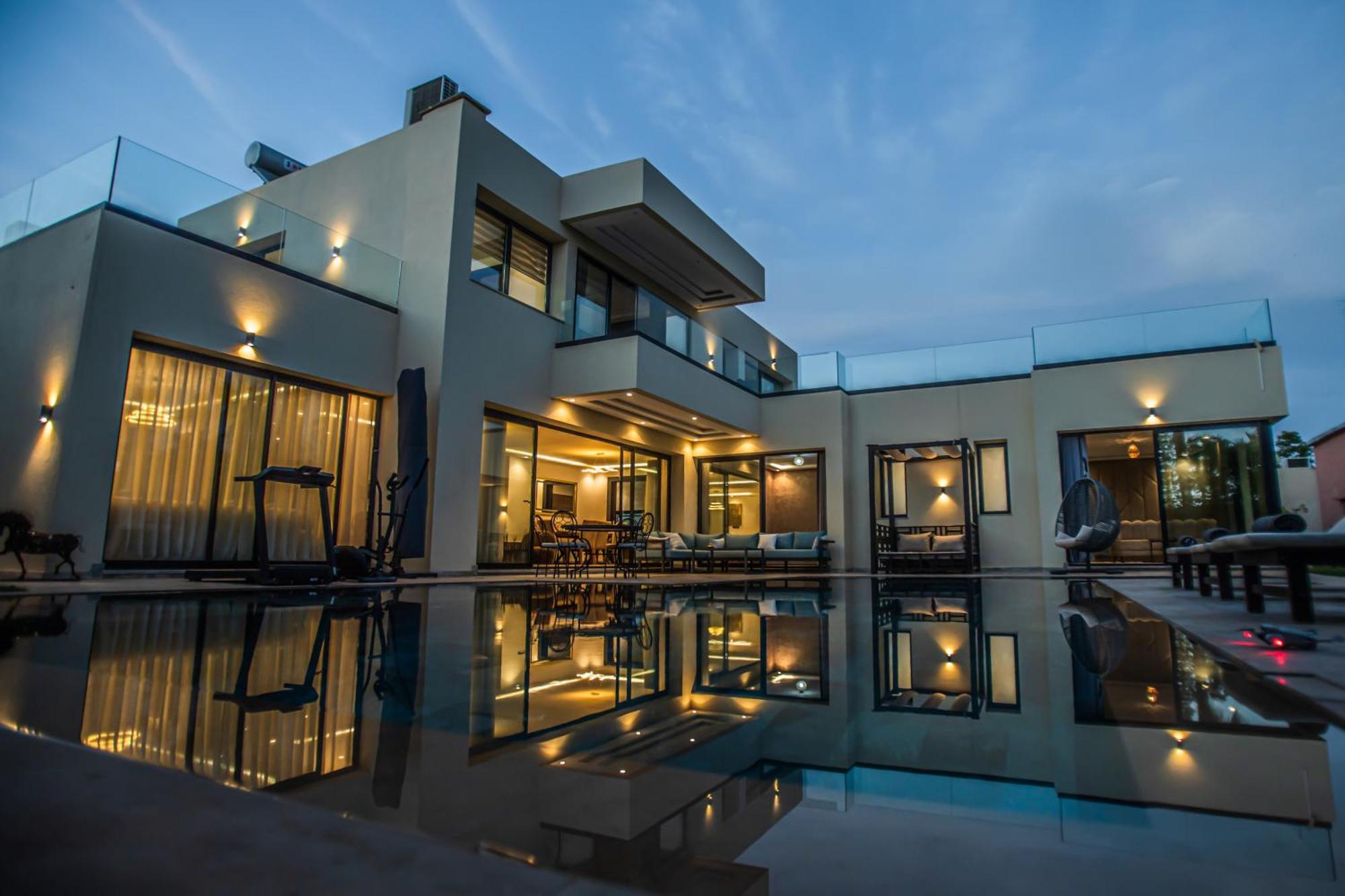 Snobe Villa