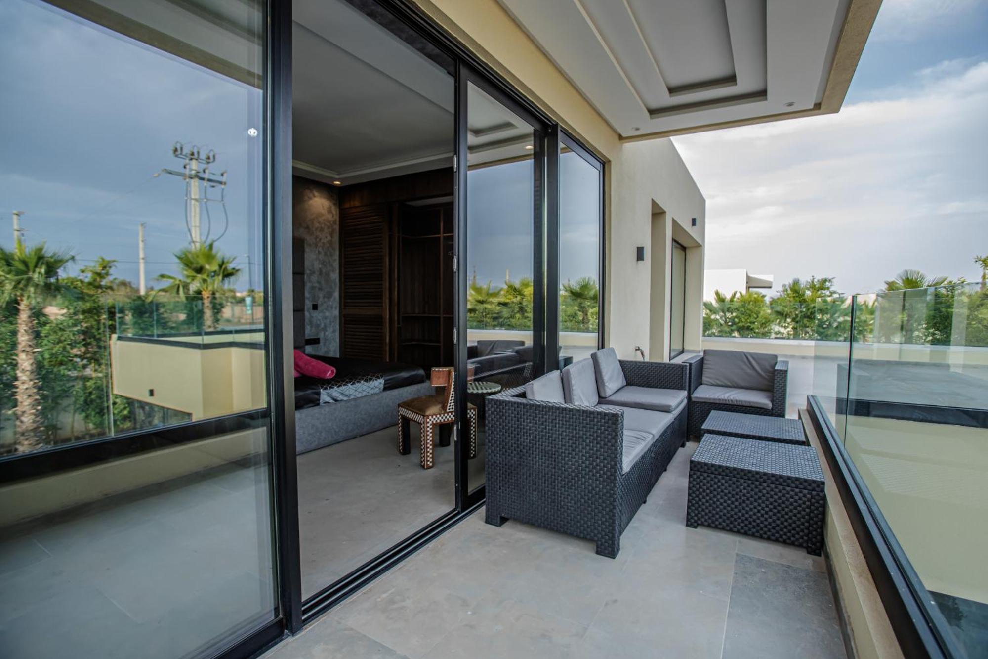 Snobe Villa