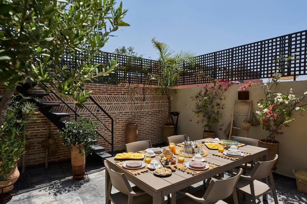 Miloud En Exclusivite 10 P Au Coeur De La Medina Riad 2*