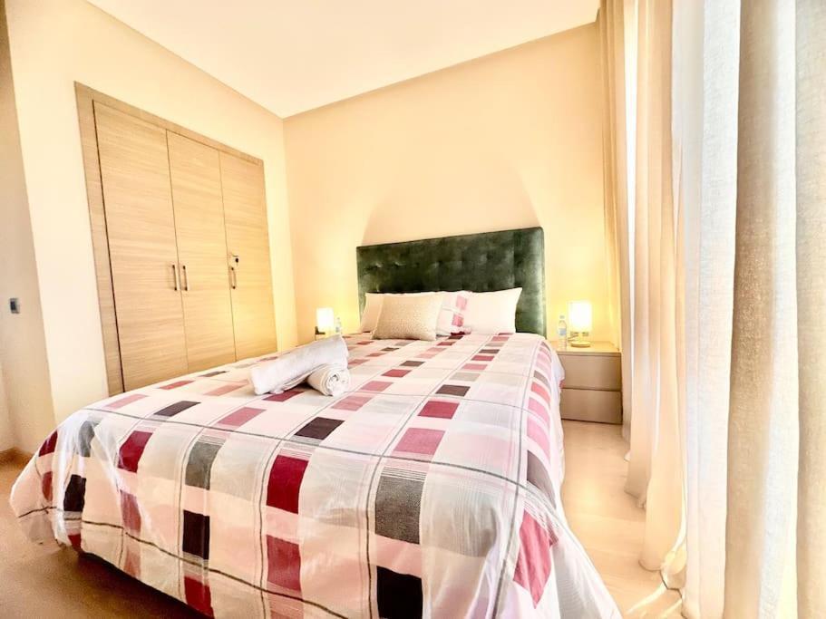 Appartement Spacieux Et Moderne Avec Vue Sur Montagne Et Piscine *
