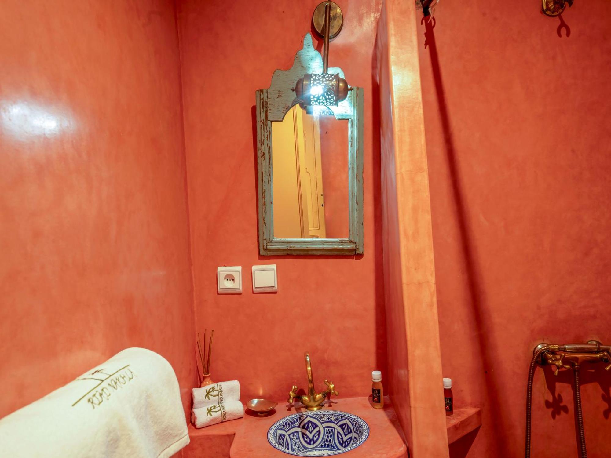 Dar Ennakhla Riad *