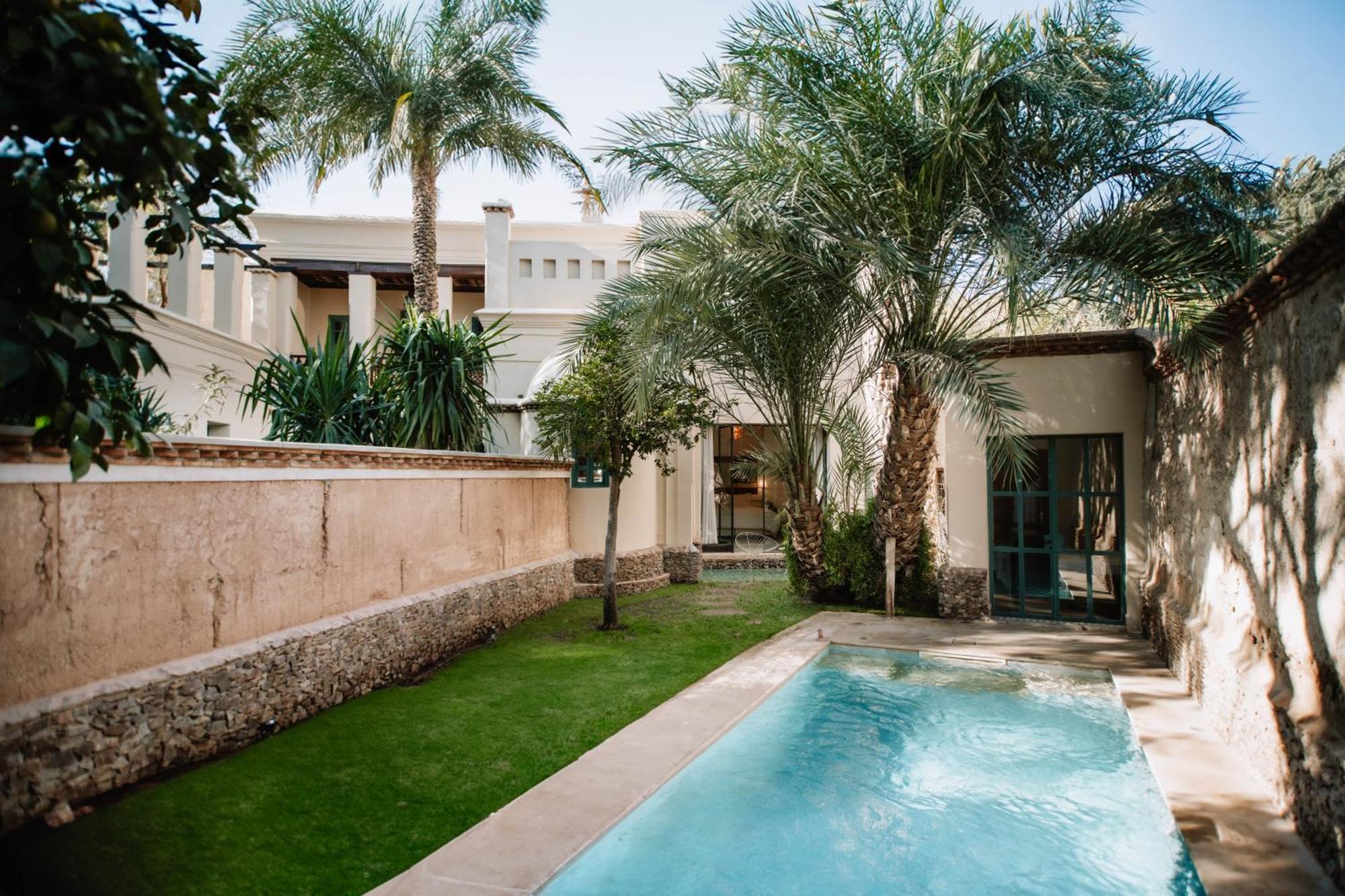 Hotel Les Deux Tours 5*