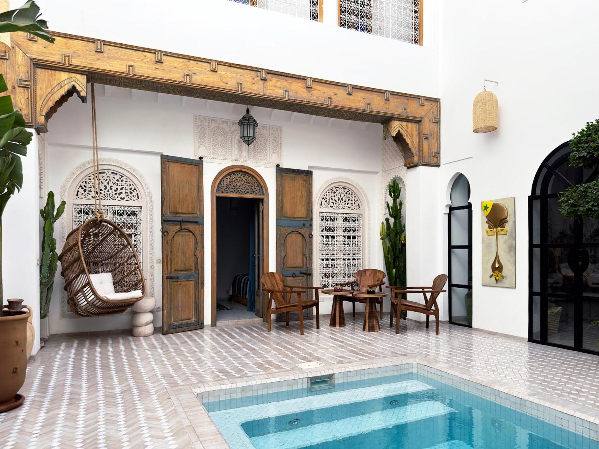 Jalma Riad *