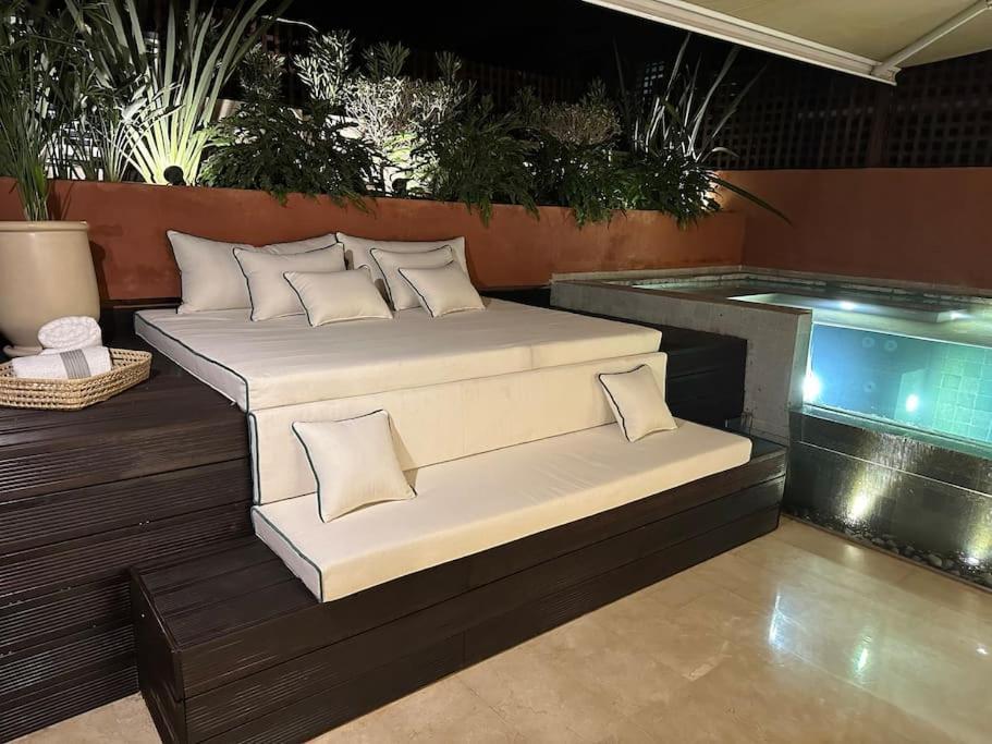 Nacarat 2br Piscine 170 M2 Centre Marrakesh