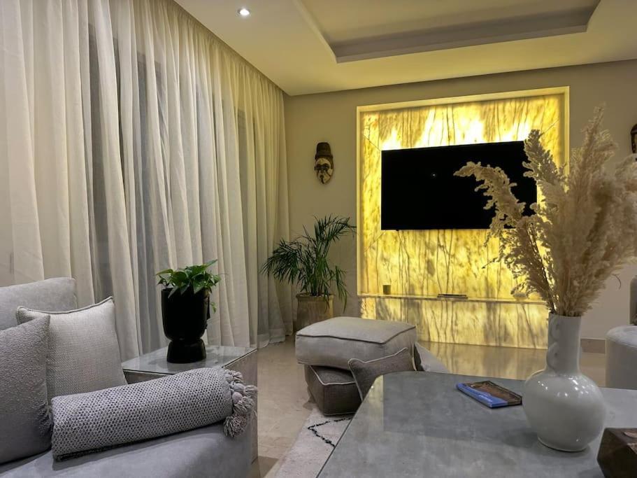 Nacarat 2br Piscine 170 M2 Centre Appartement *