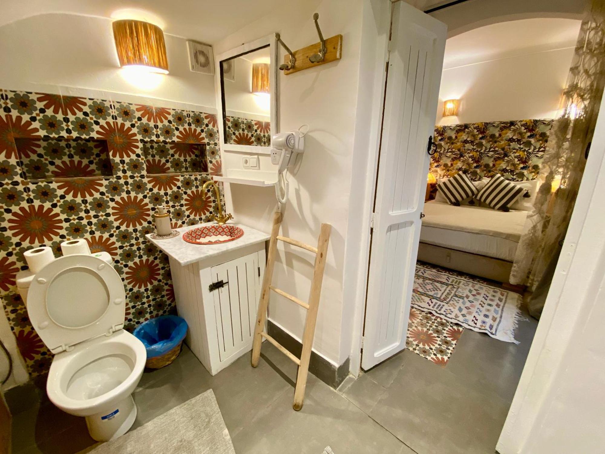 Riad Vines