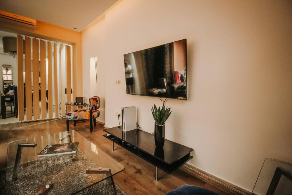 Confortable Et Chic, Gueliz, Carre Eden Appartement *