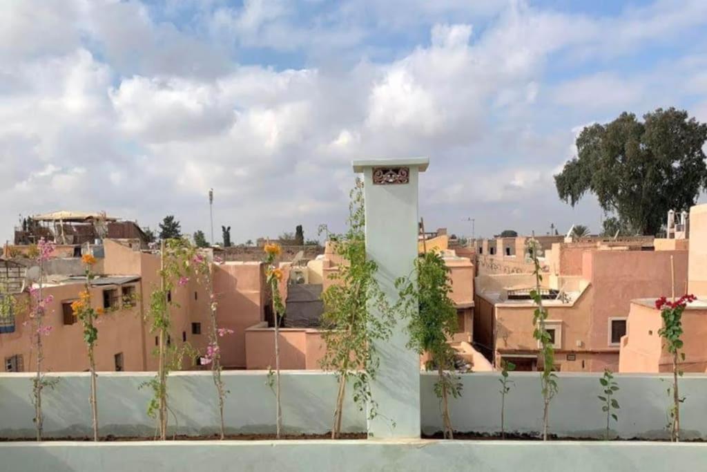 Laklak Nouvelle 400m2 Mit Pool In Der Medina Marrakesh