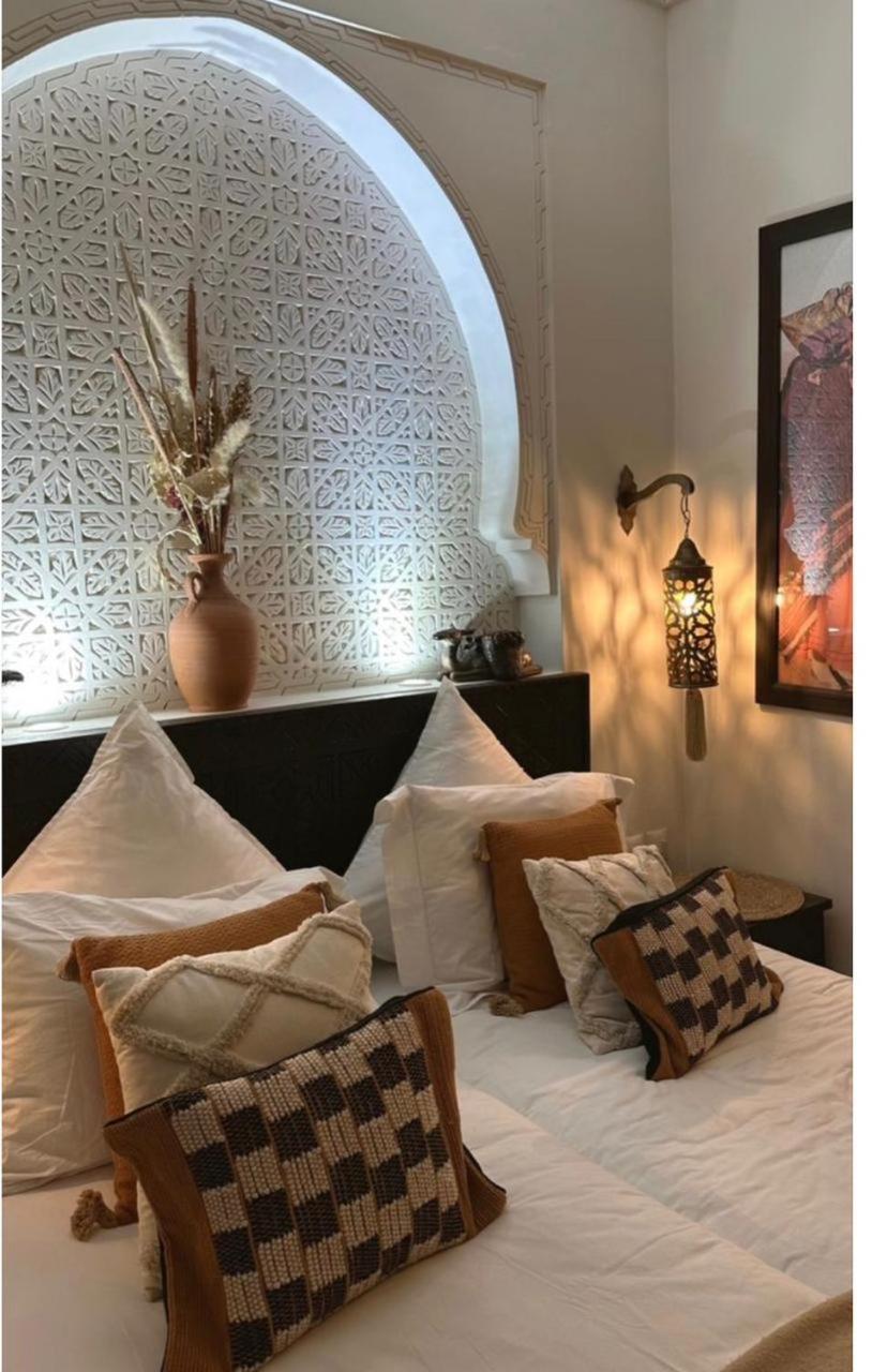 Riad Nouna *