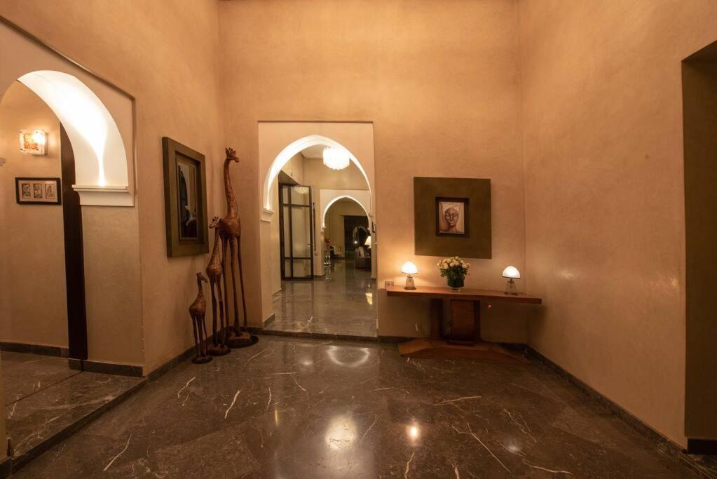Exceptional On 10,000 Meter Square With Heated Pool Marrakesch