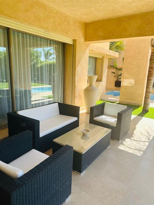 Villa Sur Golf Avec Piscine Privee Chauffee Marrakesh