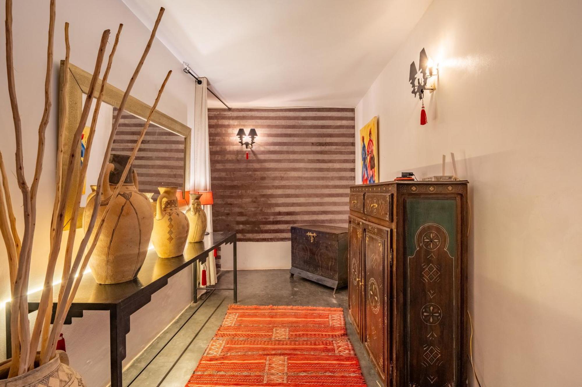 Sabbar Private 4-bedroom With Heated Pool, Free Wifi & Breakfast Riad Marrakesh