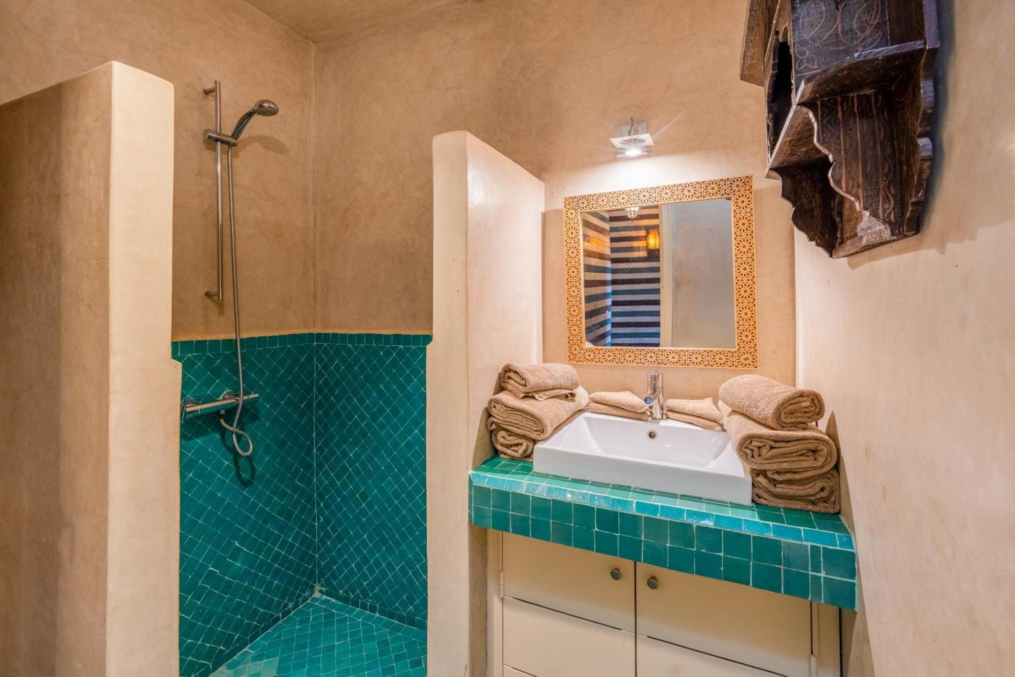 Sabbar Private 4-bedroom With Heated Pool, Free Wifi & Breakfast Riad Marrakesh