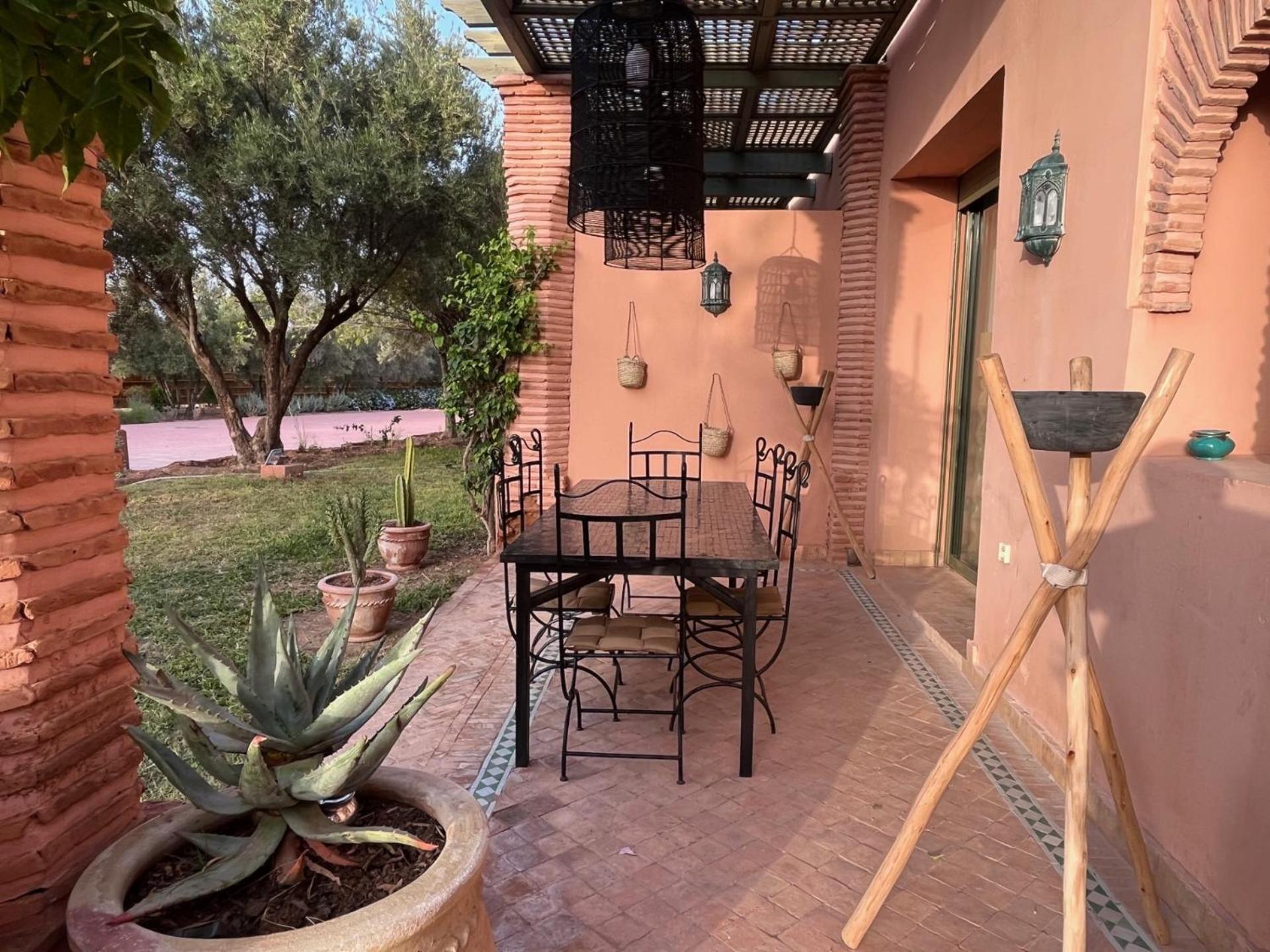 Dans La Palmeraie * Marrakesh