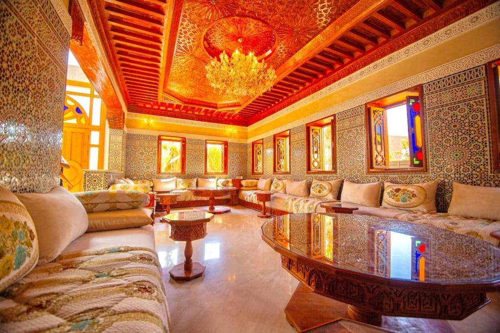 6 Min De Marrakech Sur Golf Piscine Privee Villa