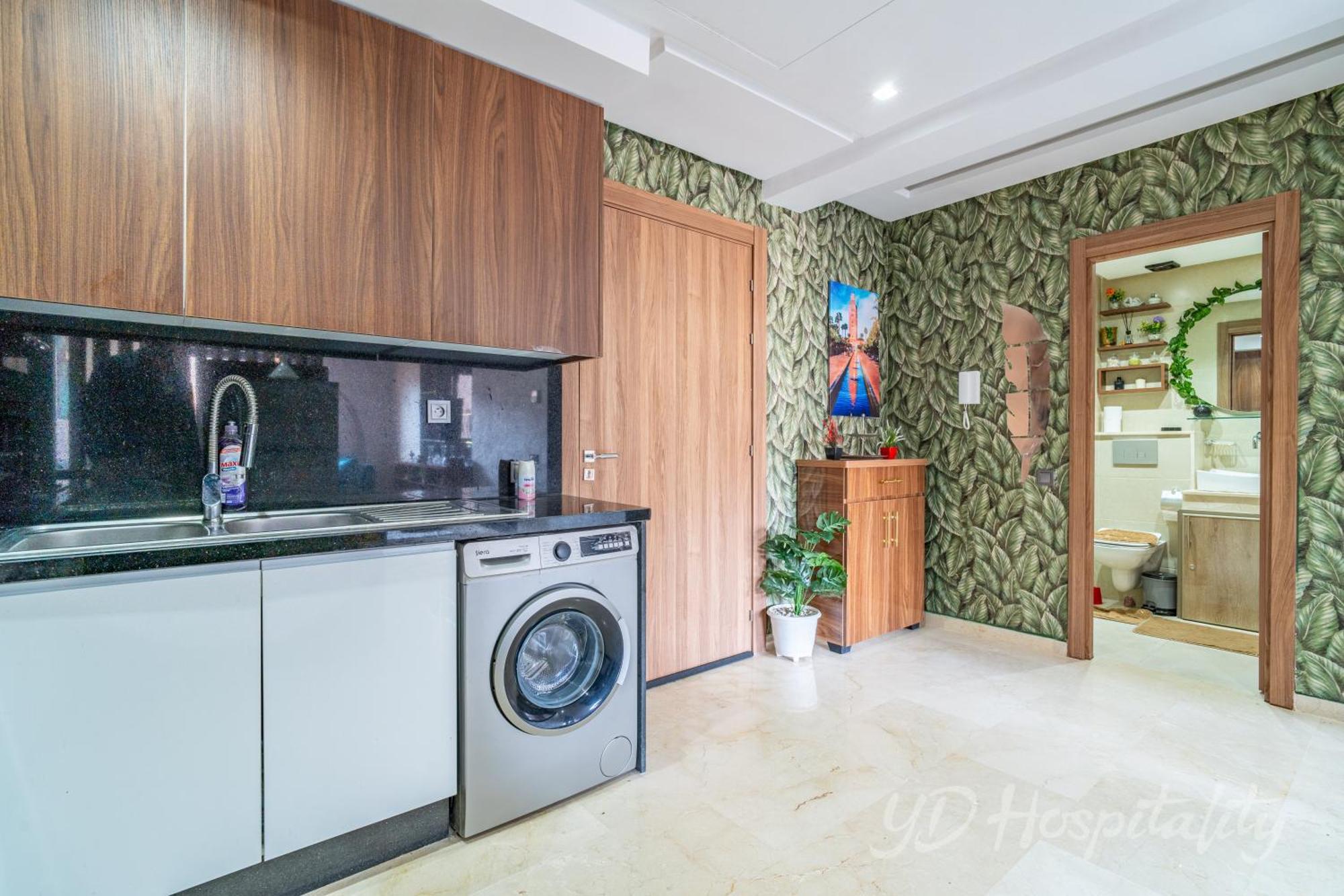5-star In Prime Spot With Luxe Touches