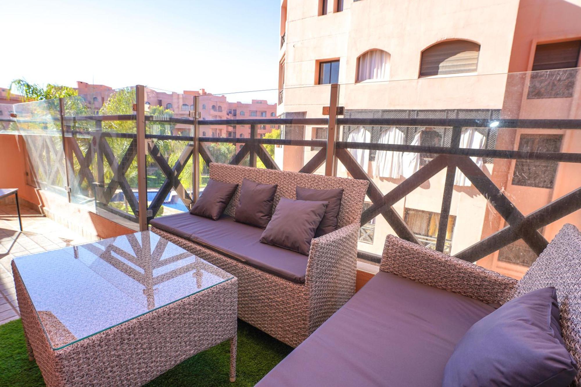 Chic Familiale A Marrakech, 5 Piscines, Vue Imprenable Appartement