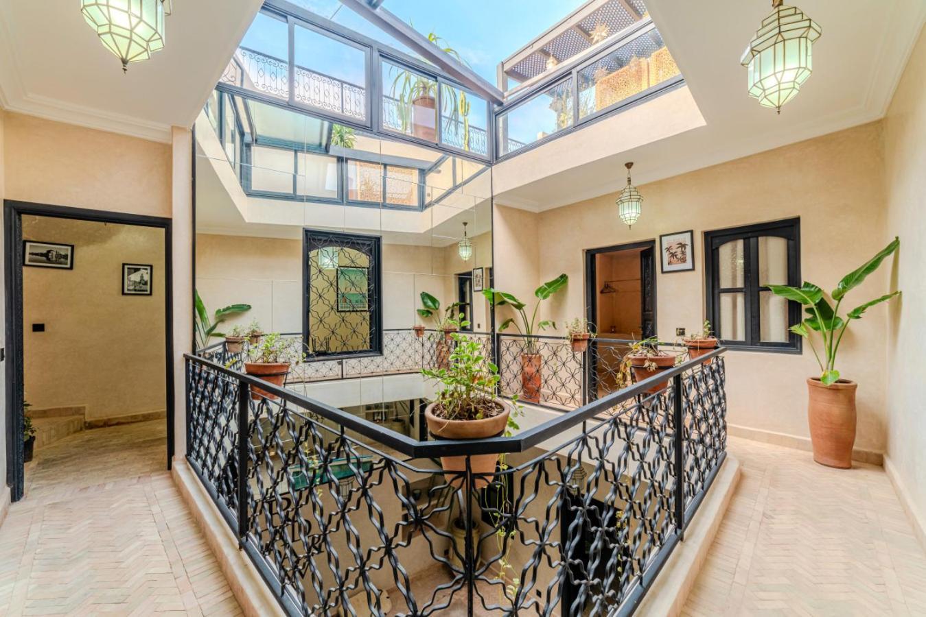 Davia - Jacuzzi Rooftop - Breakfast Riad *