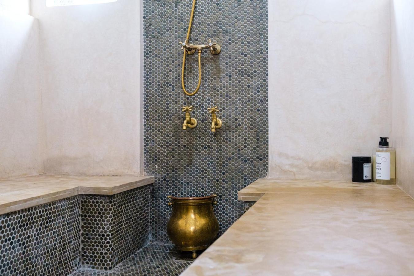 Davia - Jacuzzi Rooftop - Breakfast Riad Marrakesh