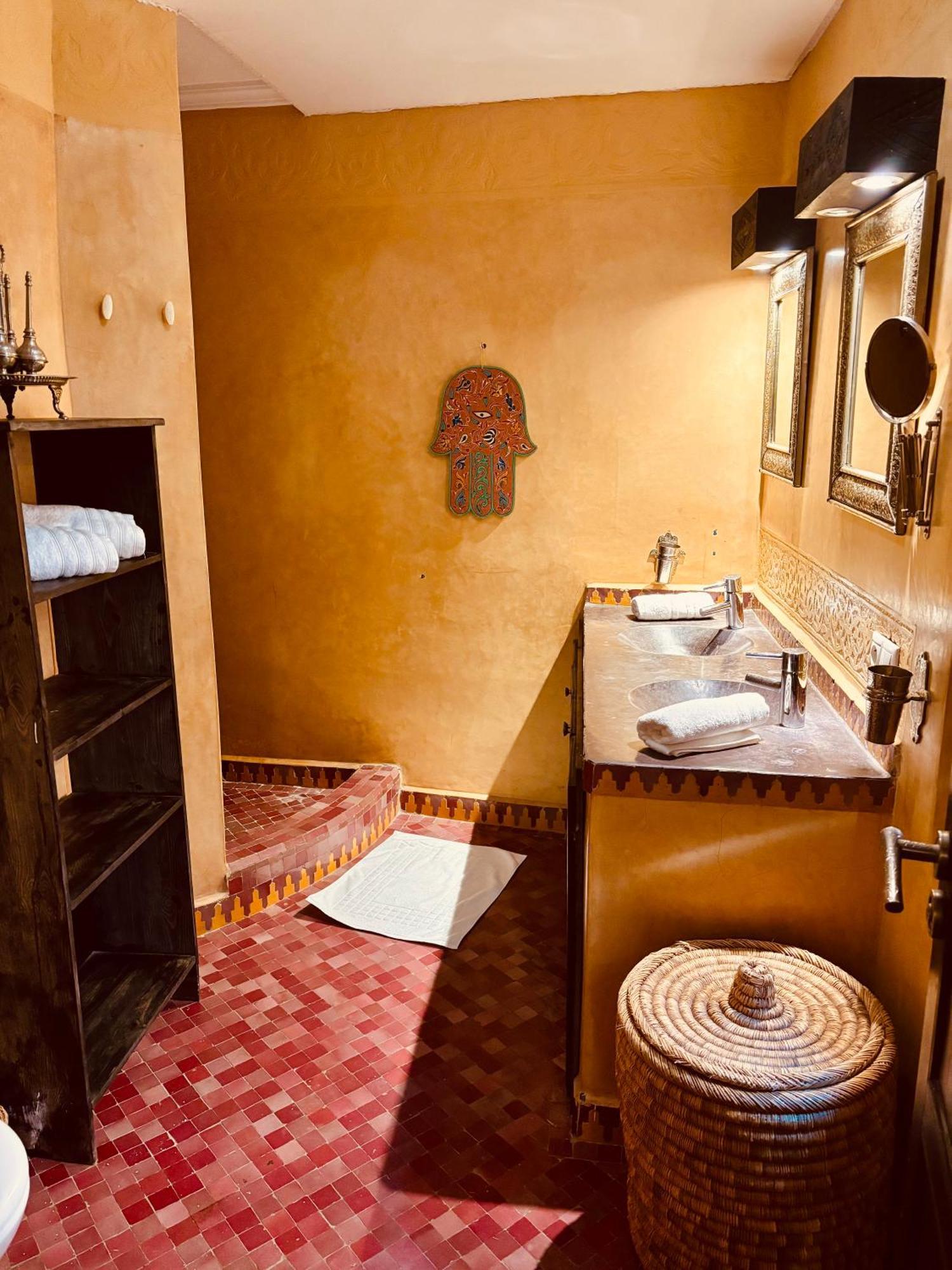 Maison d'hôtes Basidi Piscine Chauffee Sur Le Toit De La Medina *