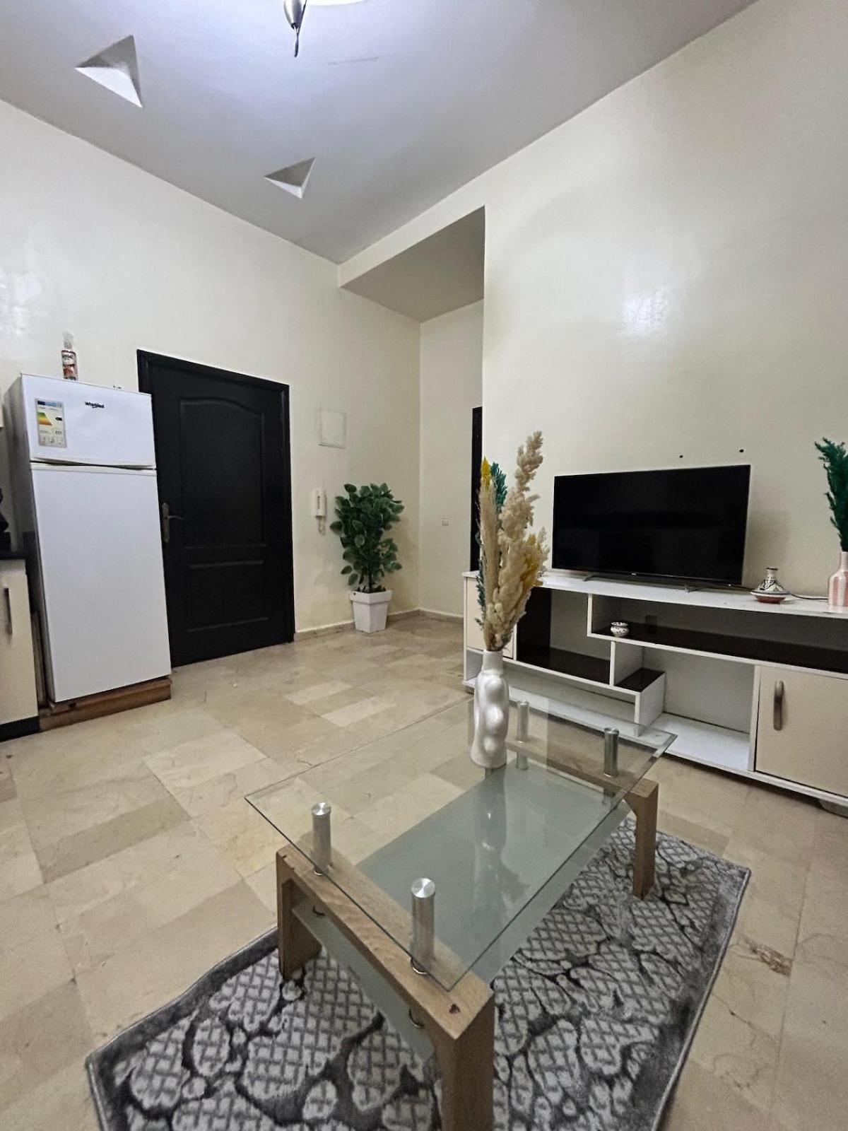 Cozy Close To Downtown