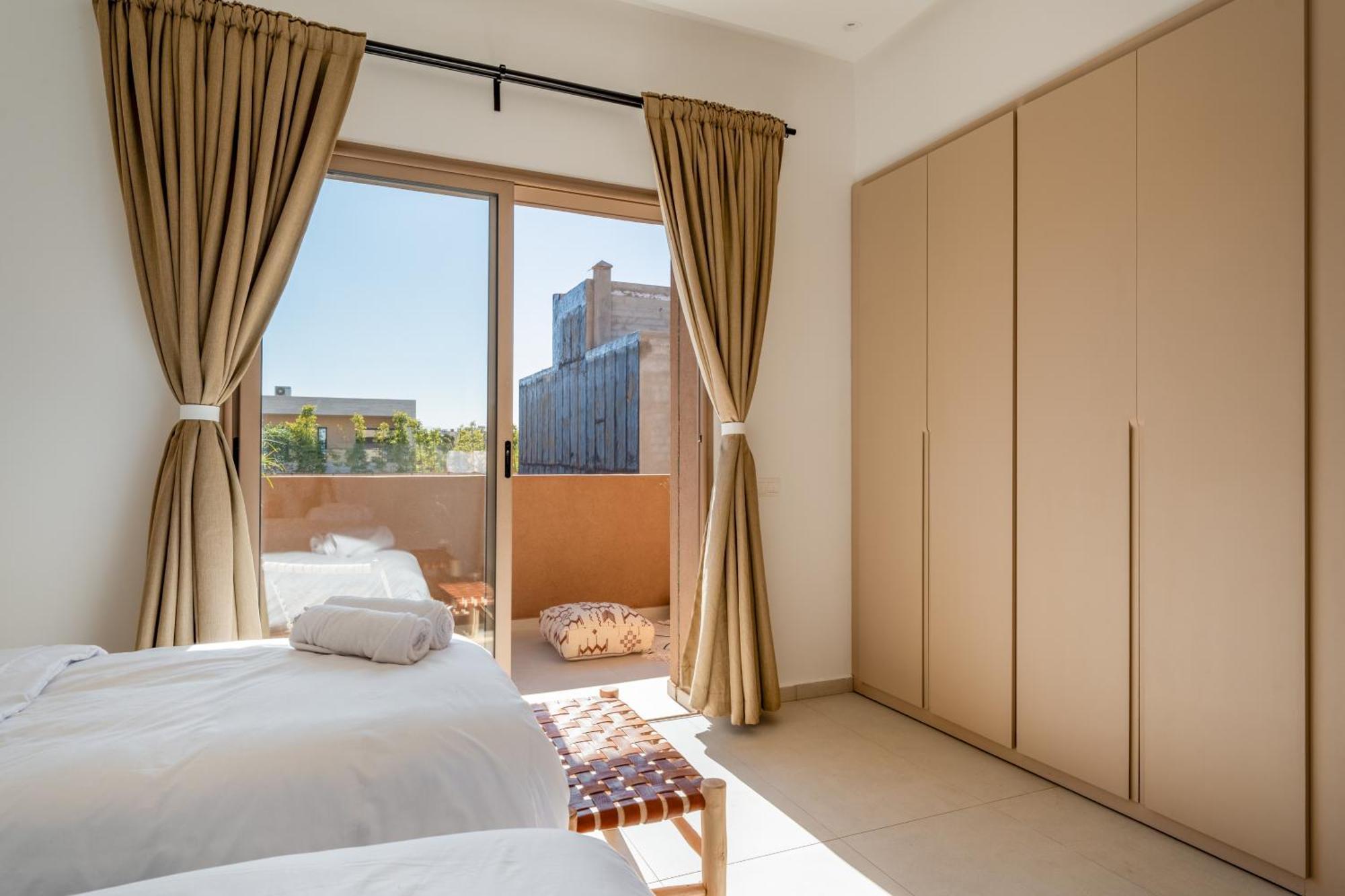 Dar Yas, A 20min Du Centre Avec Piscine Chauffee, Cuisiniere, Chauffeur, Air Hockey, Ping-pong & Jeux De Societe Villa