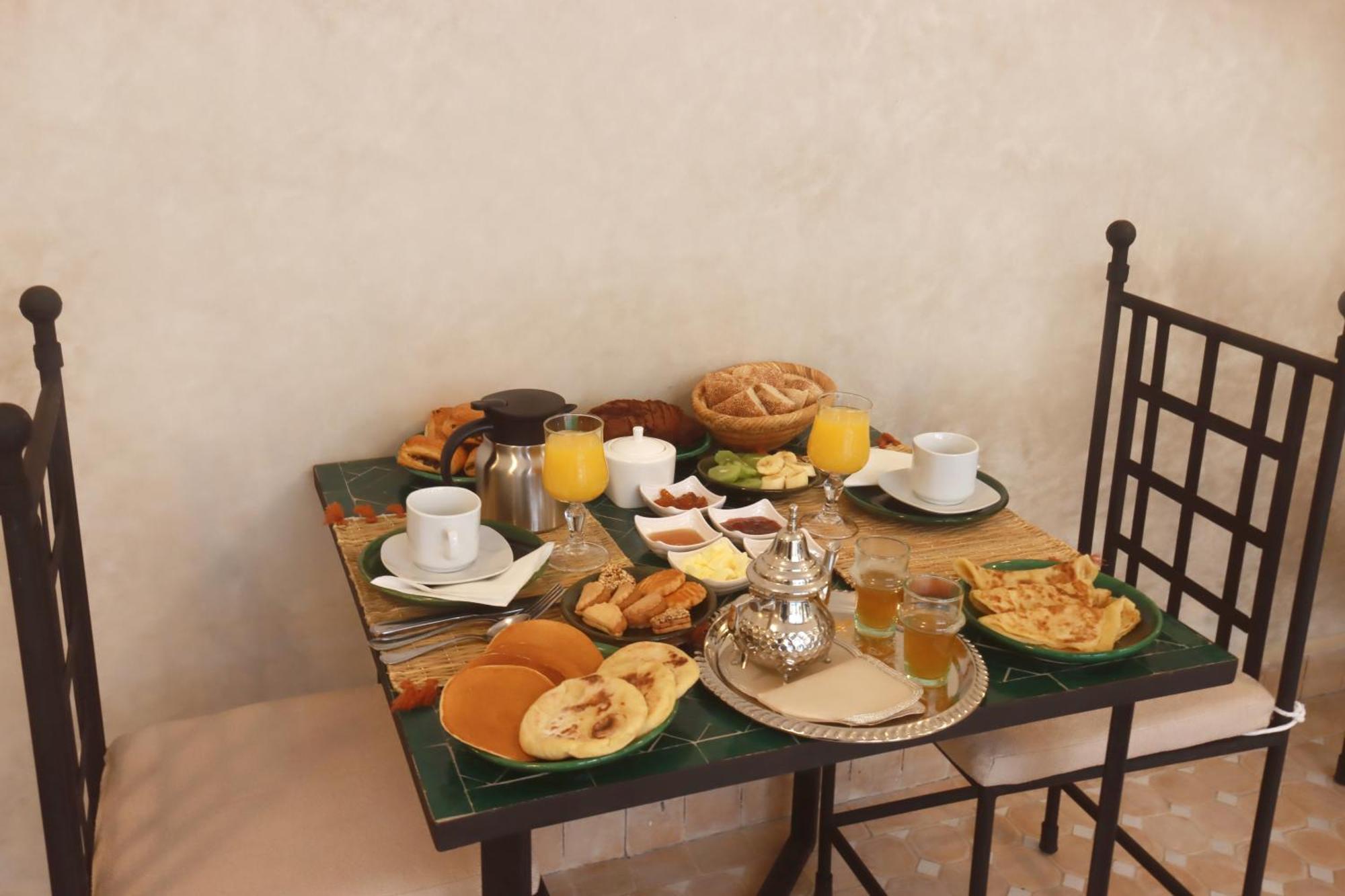 Valentine Bed & Breakfast