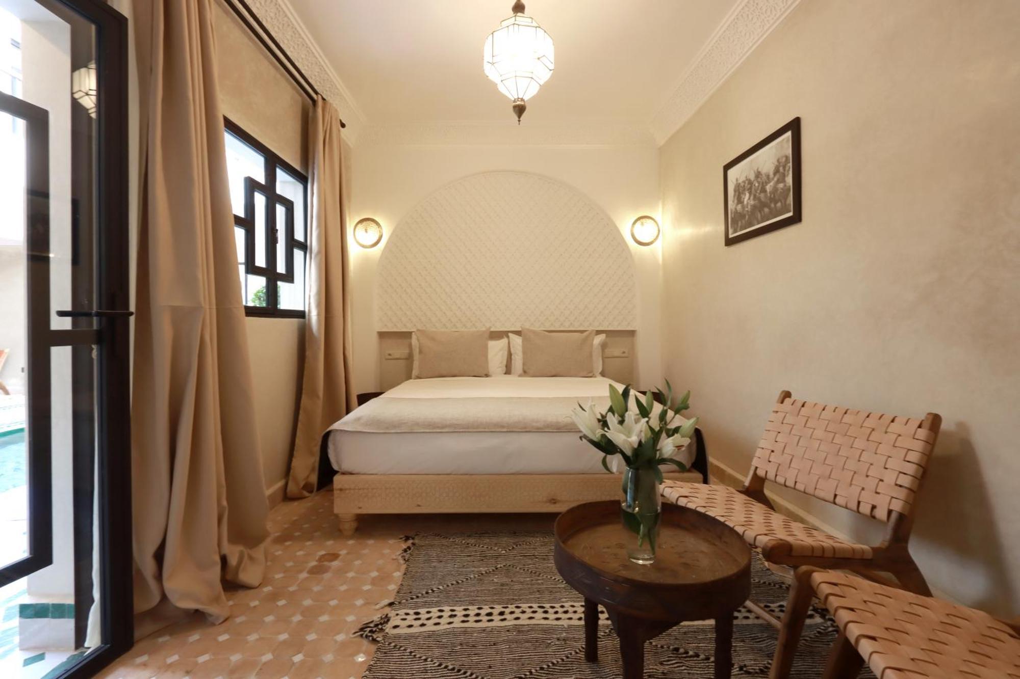 Valentine Bed & Breakfast