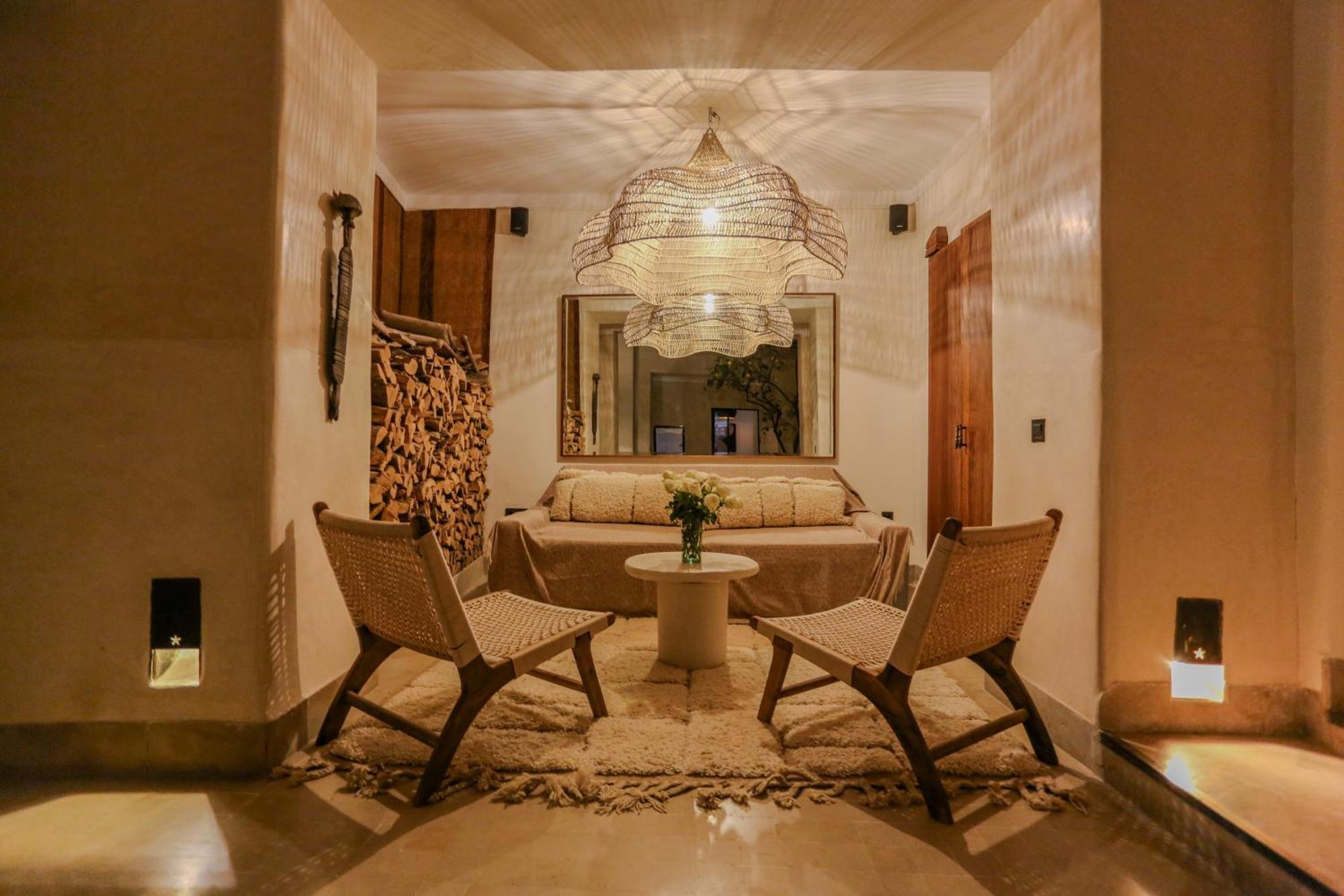 Riad Ko Nova *