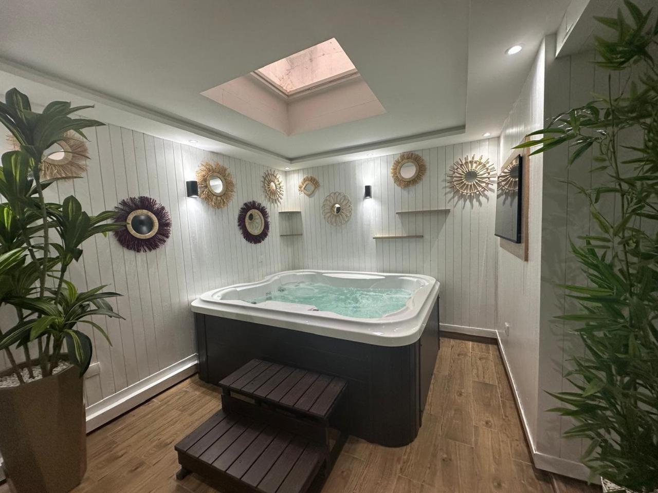Appartement Duplex Jacuzzi *