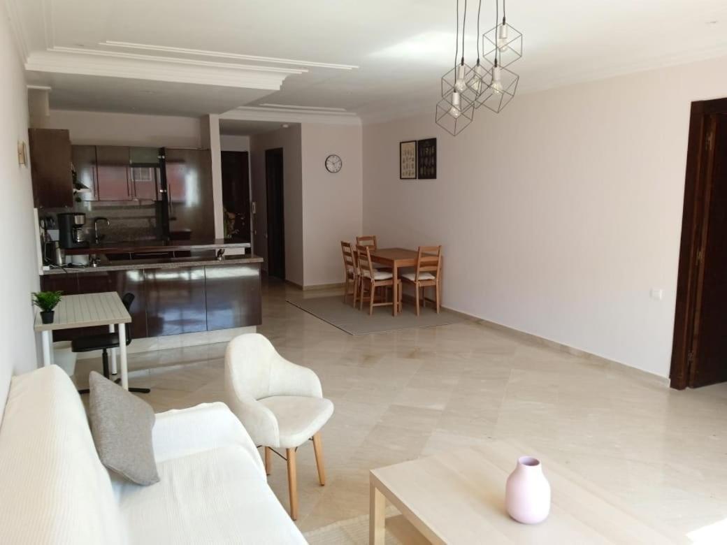 Cosy And Spacious In Gueliz