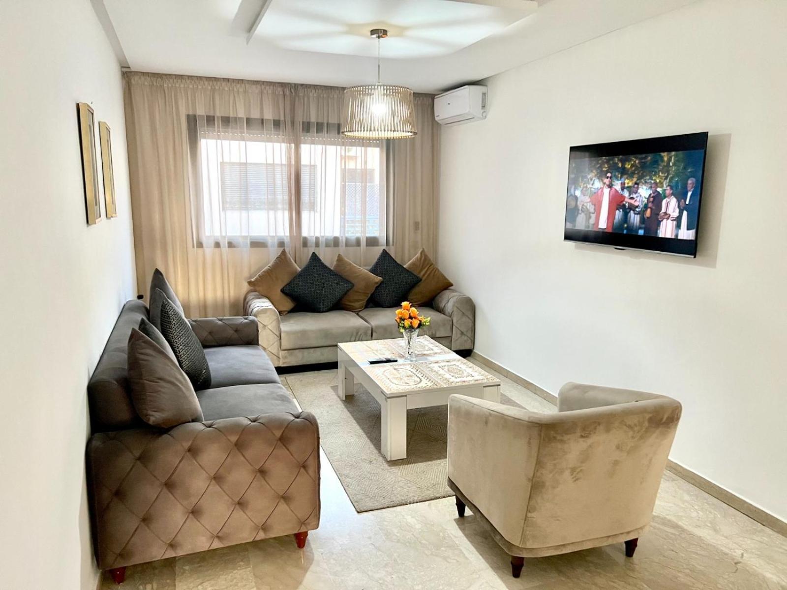 For Rent Close To The Train Station Apartment
