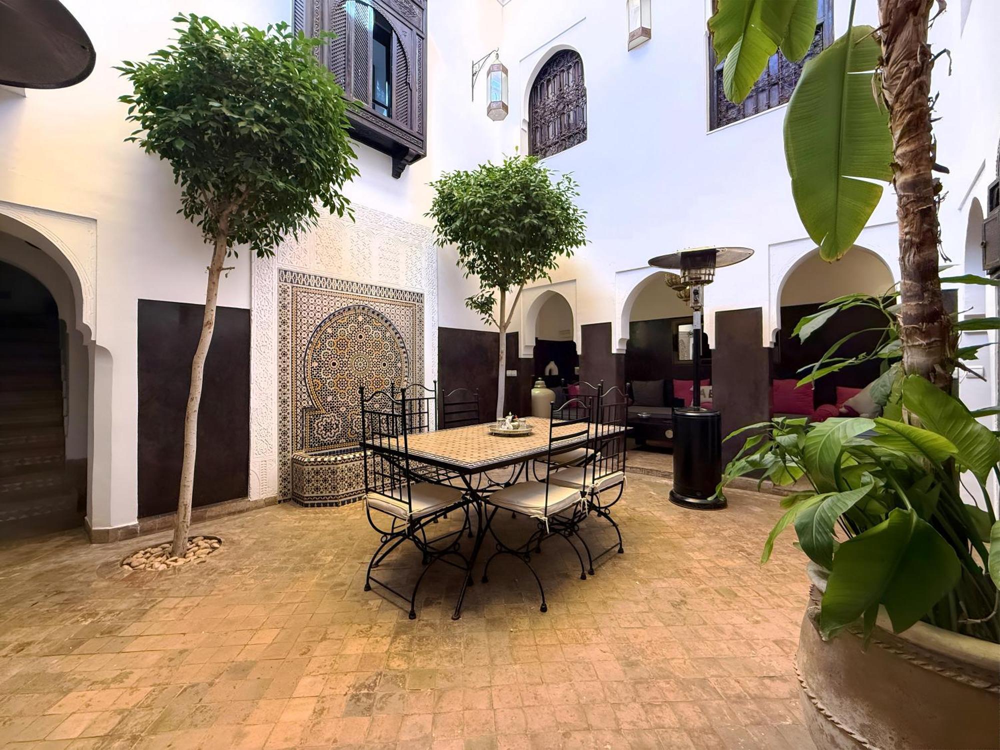 Abda - Piscine Chauffee - Medina Kasbah
