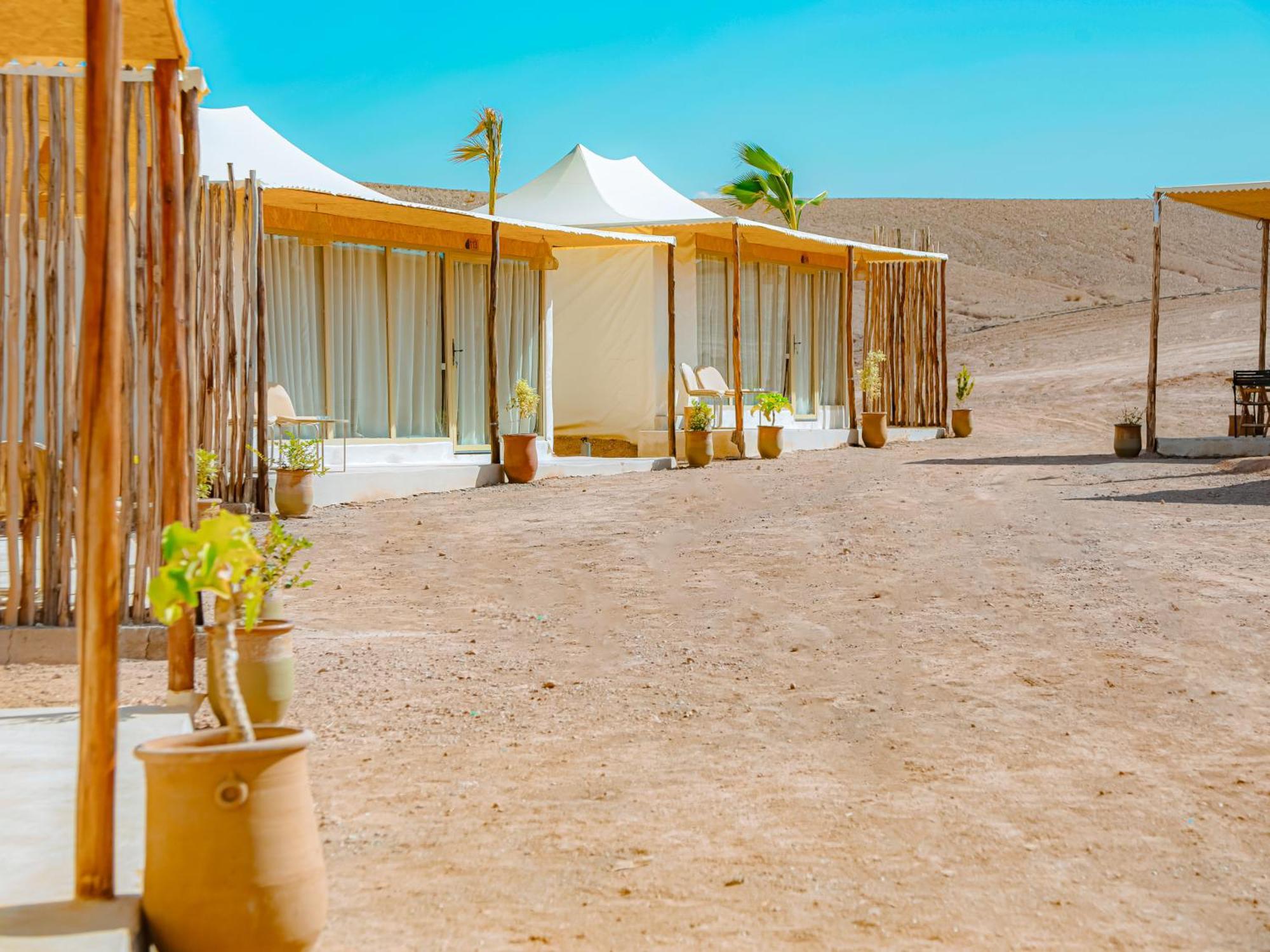 Glamping Yes We Camps Luxury & *
