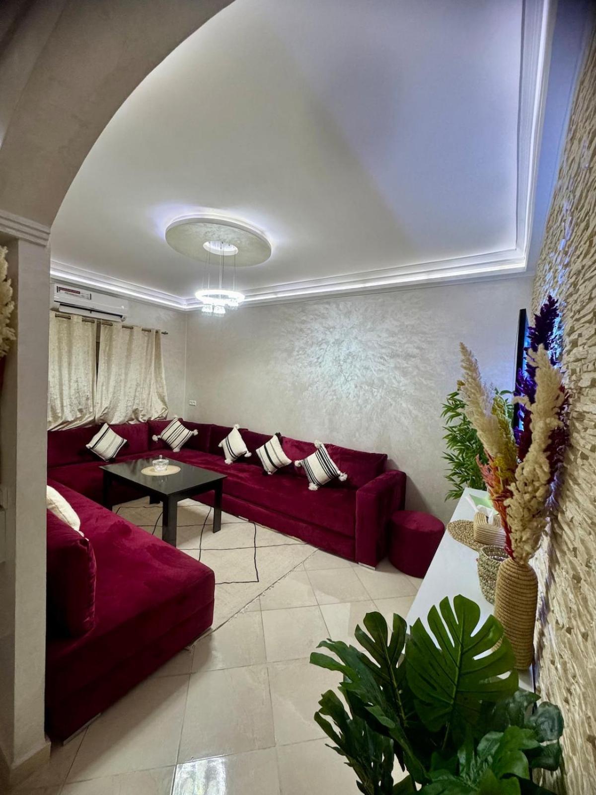 Apartment Proche Gueliz Et Jardins Majorelle, Parking ,wifi, Netflix *