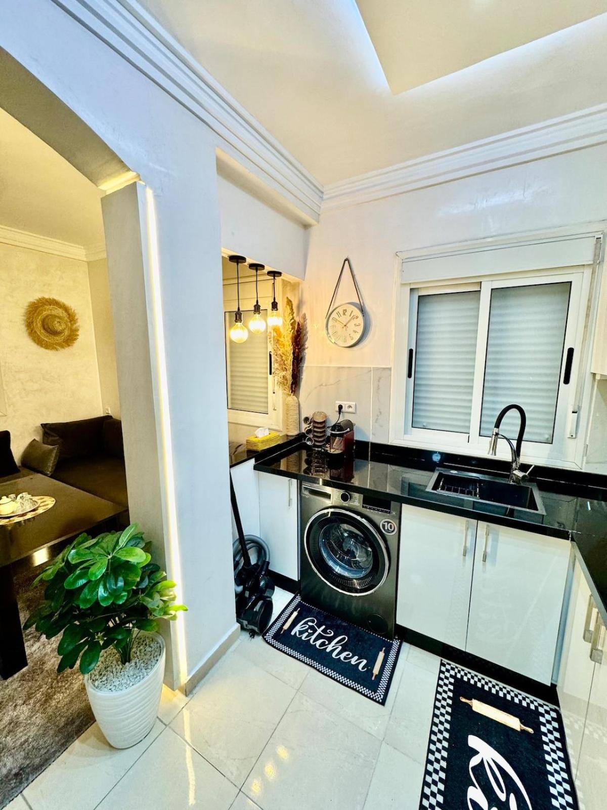Proche Gueliz Et Jardins Majorelle, Parking ,wifi, Netflix Apartment *