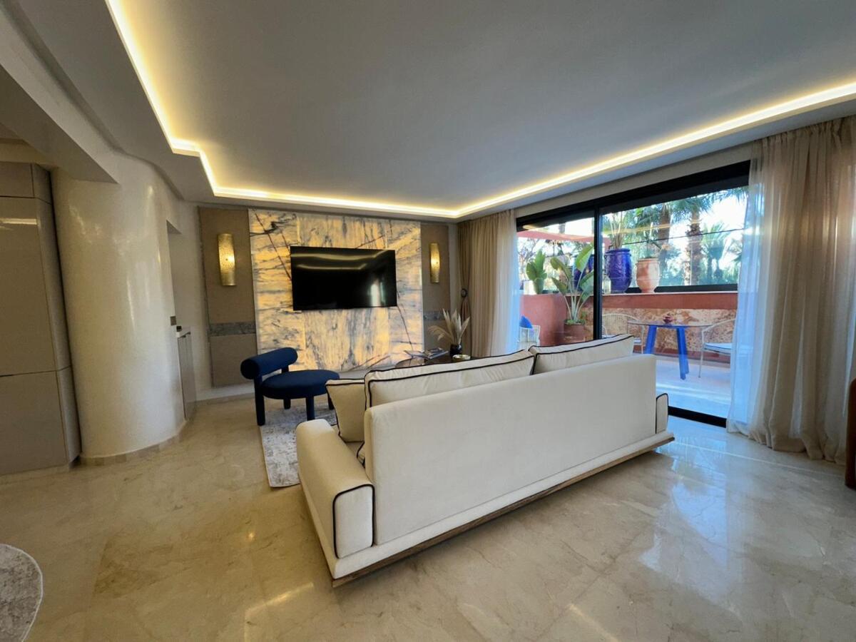 Yves Saint Laurent Jacuzzi Elegance Apartamento Marrakesh