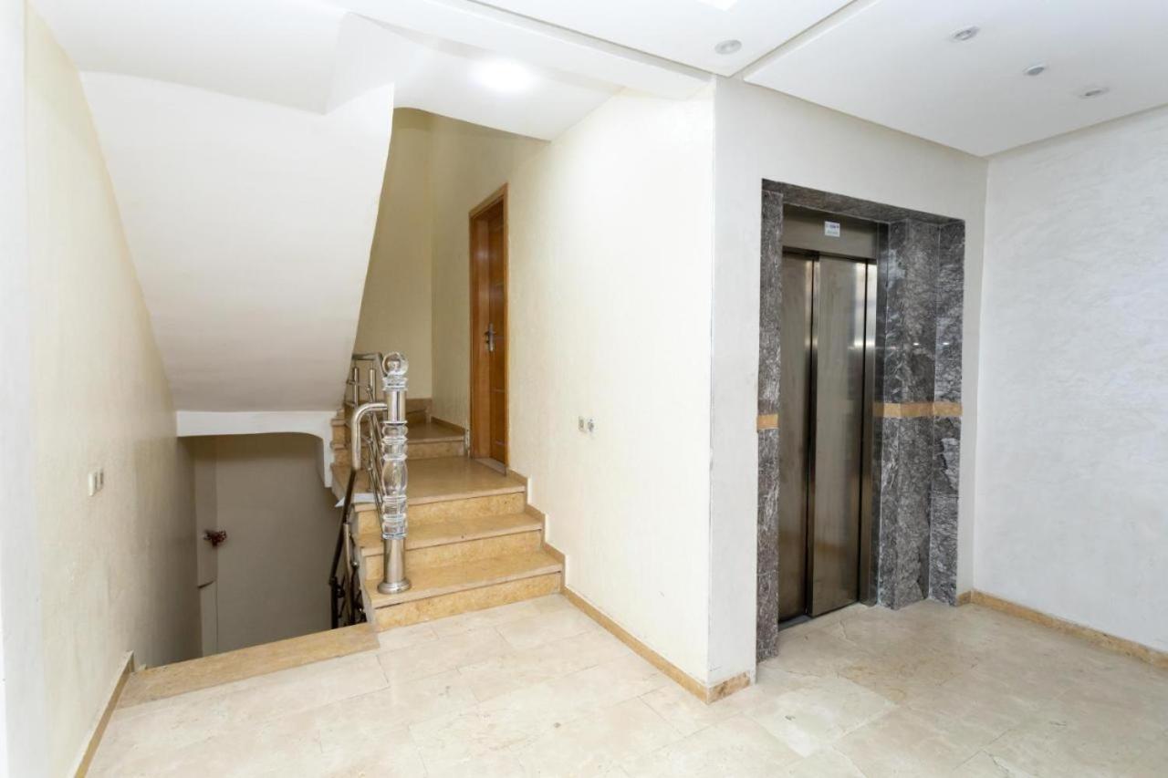 And Cozy Gem Balcony Appartement *