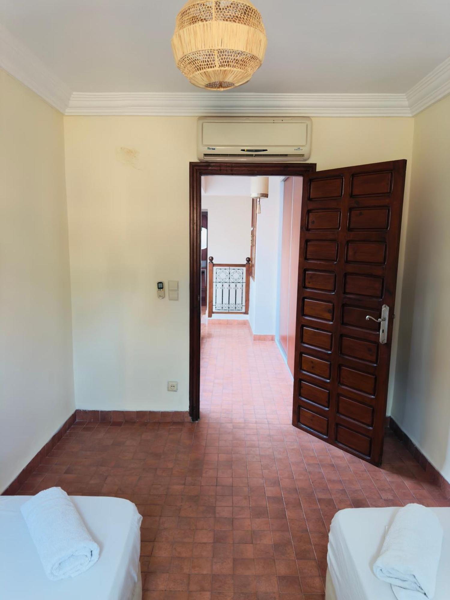 Apartment Golden Palm 2 *