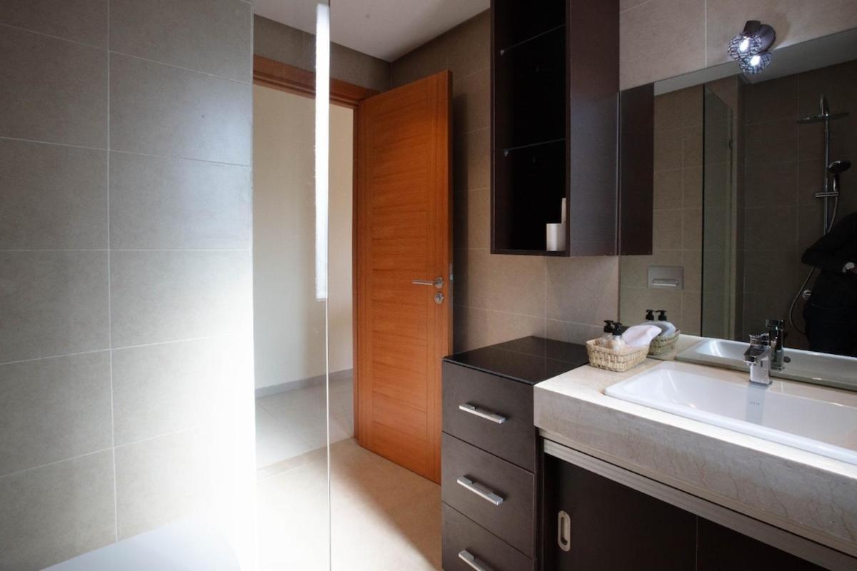 Modern At Golf Noria Pool And Security *
