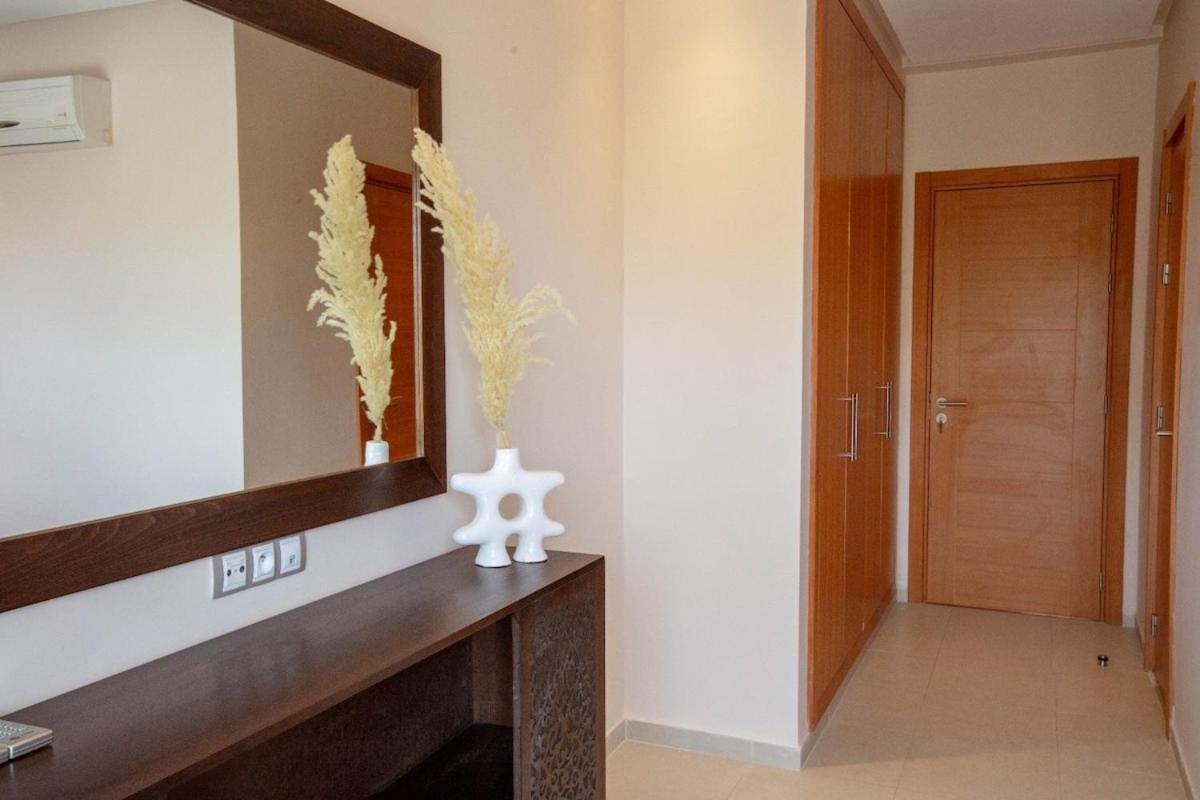 Modern At Golf Noria Pool And Security