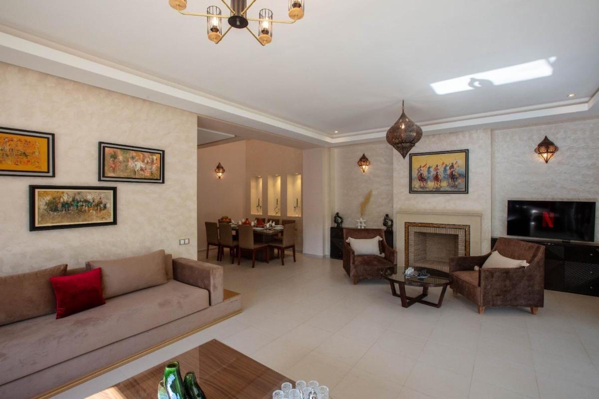 Villa Modern At Golf Noria Pool And Security