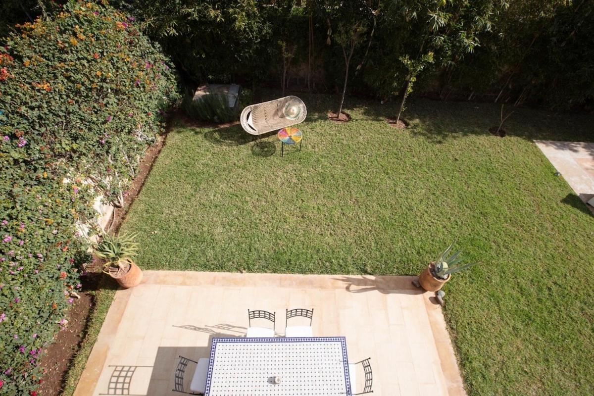 Modern At Golf Noria Pool And Security