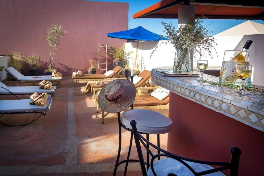 Hébergement de vacances Lou, 5 Bedrooms, Private 12 P, Pool, Hammam *