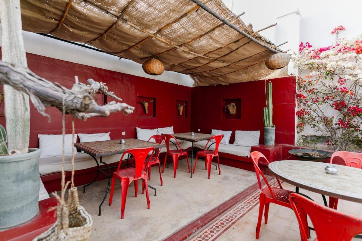 Lou, 5 Bedrooms, Private 12 P, Pool, Hammam Hébergement de vacances